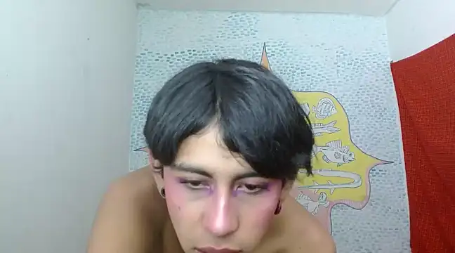 boysLittle online show from 02.06.25