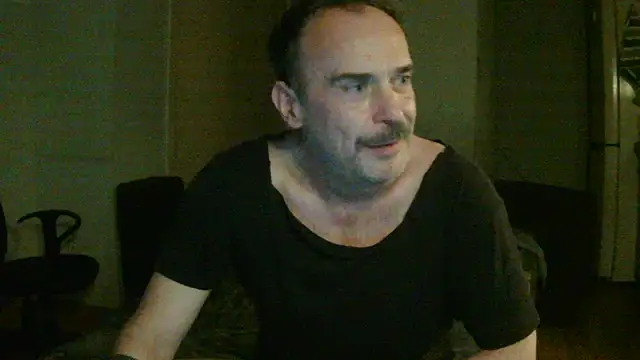 Snapshot of GaySexxPL chatting on 06.14.26 GaySexxPL online show from 06.14.26