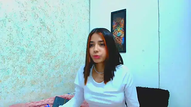 Rousse violett online show from 03.05.25