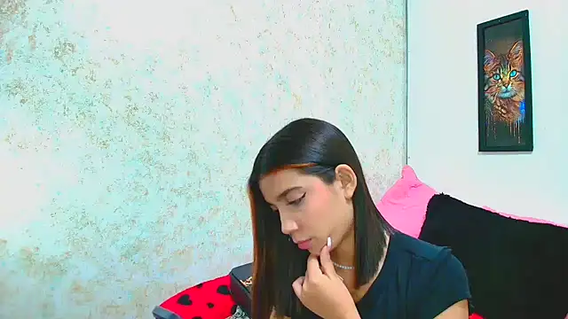 Rousse violett online show from 03.11.25