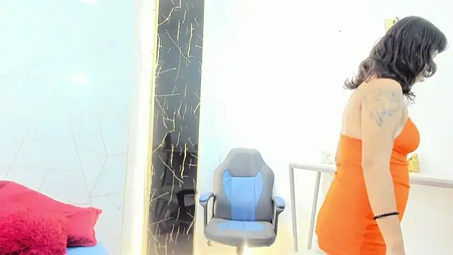 Snapshot of gabriela_cortez chatting on 02.26.26 gabriela cortez online show from 02.26.26