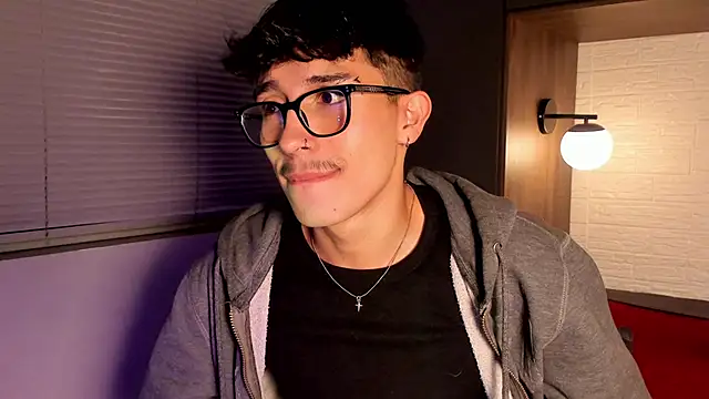 Snapshot of tim__fox chatting on 02.05.26 tim fox online show from 02.05.26