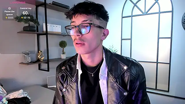 Snapshot of tim__fox chatting on 02.13.26 tim fox online show from 02.13.26