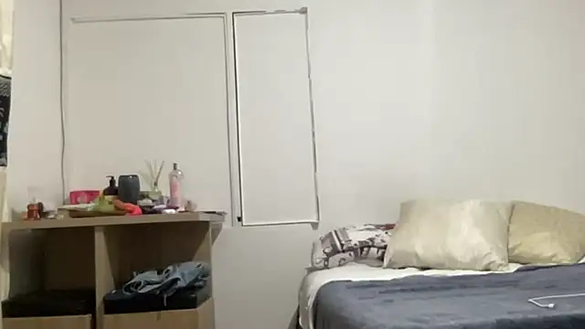 LunaBeya online show from 10.21.25