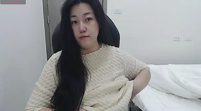 minnie9009 online show from 02.28.25