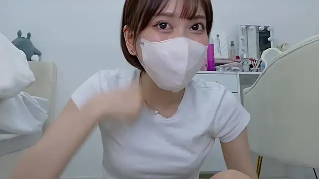 Snapshot of riken_jp chatting on 07.20.26 riken jp online show from 07.20.26