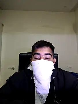 Snapshot of 13lusty chatting on 01.29.25 13lusty online show from 01.29.25