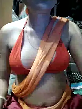 SANA-LEONI online show from 03.03.25