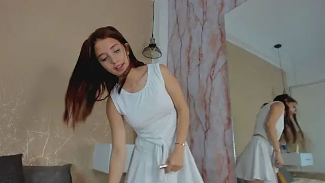 Snapshot of StefanyRousse chatting on 03.21.25 StefanyRousse online show from 03.21.25