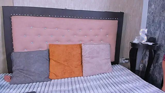 StefanyRousse online show from 07.10.26