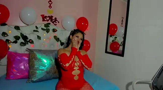 EmmySweett2 online show from 02.14.25