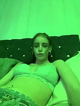 Snapshot of VioletxBlue chatting on 01.12.25 VioletxBlue online show from 01.12.25