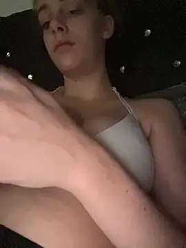 Snapshot of VioletxBlue chatting on 11.09.25 VioletxBlue online show from 11.09.25