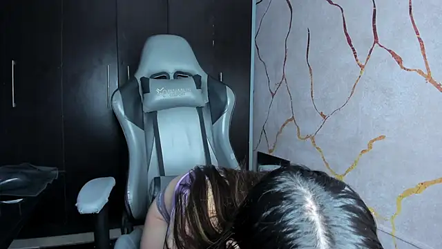 RubiSharqui  online show from 02.20.25