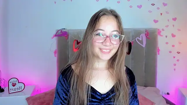 Snapshot of Dahlia_Rousse chatting on 03.22.25 Dahlia Rousse online show from 03.22.25