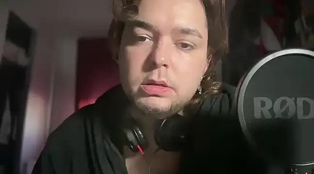 Snapshot of vittote chatting on 01.16.25 vittote online show from 01.16.25