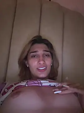 Queensara  online show from 03.02.25