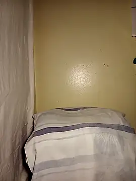 Snapshot of Dube501 chatting on 11.04.25 Dube501 online show from 11.04.25