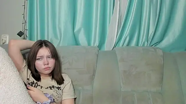 Snapshot of honey_love_honeyy chatting on 01.25.25 honey love honeyy online show from 01.25.25