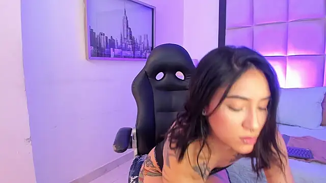 MeganPresleyy online show from 06.12.26