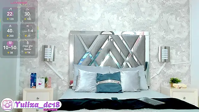 Snapshot of Luxury_Woman chatting on 02.07.25 Luxury Woman online show from 02.07.25