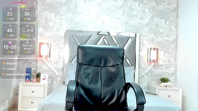 Snapshot of Luxury_Woman chatting on 02.12.25 Luxury Woman online show from 02.12.25