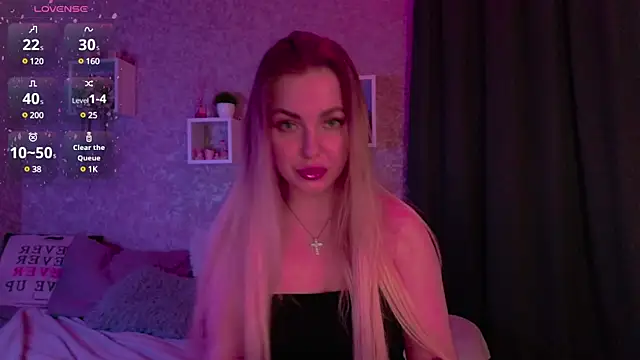 Snapshot of Mika_Rayy chatting on 02.28.25 Mika Rayy online show from 02.28.25