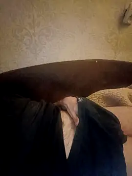 Lukas2204 online show from 10.27.25