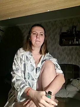 Melenka online show from 02.26.25