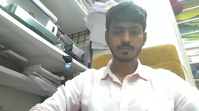 Snapshot of cute_modell chatting on 01.17.25 cute modell online show from 01.17.25