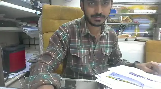 Snapshot of cute_modell chatting on 02.06.25 cute modell online show from 02.06.25