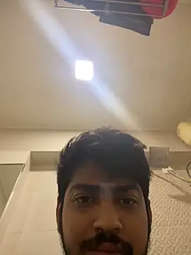 Snapshot of cute_modell chatting on 02.24.25 cute modell online show from 02.24.25