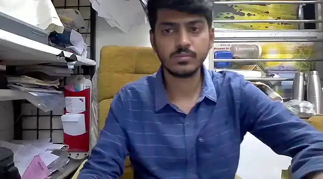 Snapshot of cute_modell chatting on 03.18.25 cute modell online show from 03.18.25