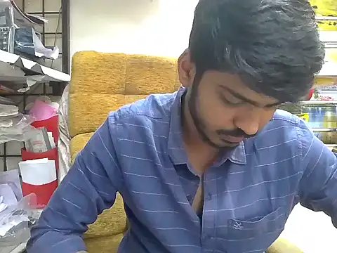 Snapshot of cute_modell chatting on 11.15.25 cute modell online show from 11.15.25