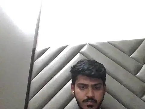 Snapshot of cute_modell chatting on 12.03.25 cute modell online show from 12.03.25