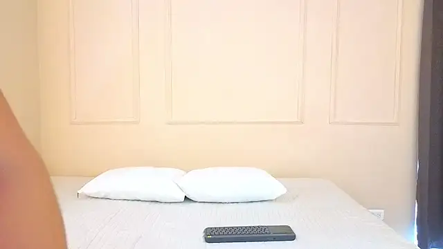 Snapshot of mr_danni chatting on 09.19.25 mr danni online show from 09.19.25