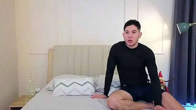 Snapshot of mr_danni chatting on 11.13.25 mr danni online show from 11.13.25