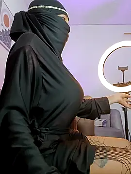 azahara faraah online show from 10.24.25