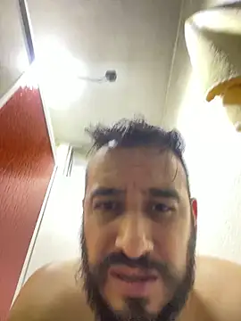 Snapshot of leonardohot1987 chatting on 01.20.25 leonardohot1987 online show from 01.20.25