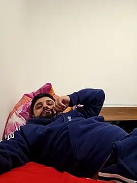 Snapshot of Mehmet2304 chatting on 01.10.25 Mehmet2304 online show from 01.10.25