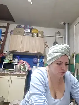 Snapshot of Jyleta chatting on 09.16.25 Jyleta online show from 09.16.25