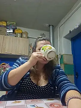 Snapshot of Jyleta chatting on 10.23.25 Jyleta online show from 10.23.25