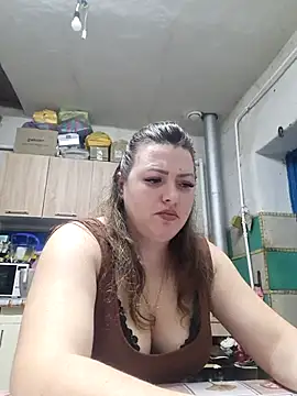 Snapshot of Jyleta chatting on 10.27.25 Jyleta online show from 10.27.25