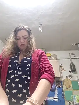 Snapshot of Jyleta chatting on 11.21.25 Jyleta online show from 11.21.25