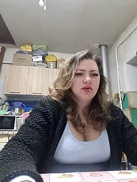 Snapshot of Jyleta chatting on 11.27.25 Jyleta online show from 11.27.25