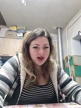 Snapshot of Jyleta chatting on 11.30.25 Jyleta online show from 11.30.25