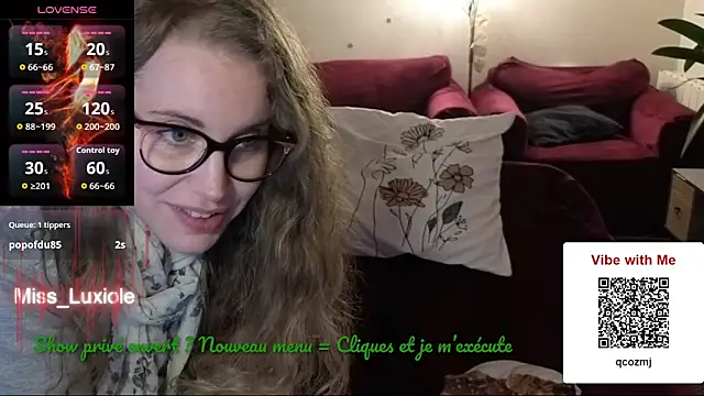 Miss luxiole online show from 10.05.25