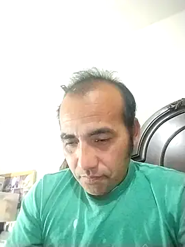 Snapshot of Goloso2423 chatting on 12.14.25 Goloso2423 online show from 12.14.25