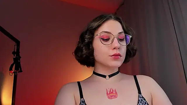 Snapshot of Eva_Moss_ chatting on 03.01.25 Eva Moss online show from 03.01.25