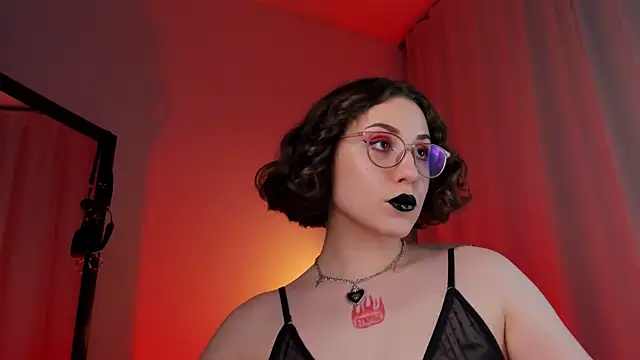 Snapshot of Eva_Moss_ chatting on 03.05.25 Eva Moss online show from 03.05.25